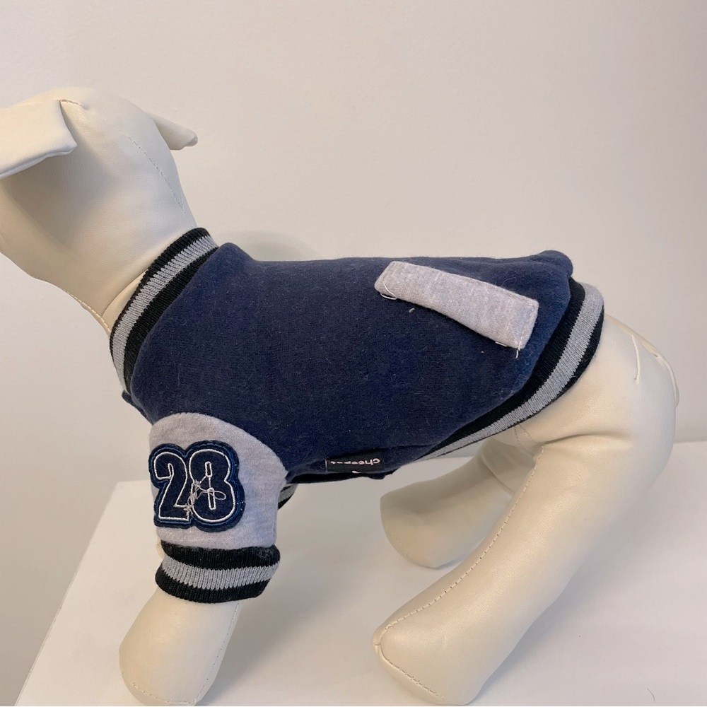 💗 NWOT Dog Baseball Jacket in Blue and Gray
